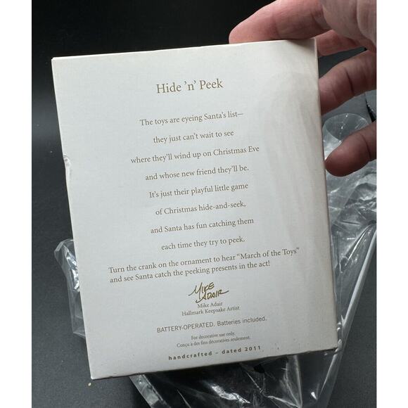 2011 Hallmark Keepsake Ornament Hide 'n' Peek. Sound And Motion Ornament New! 4D - Picture 4 of 6